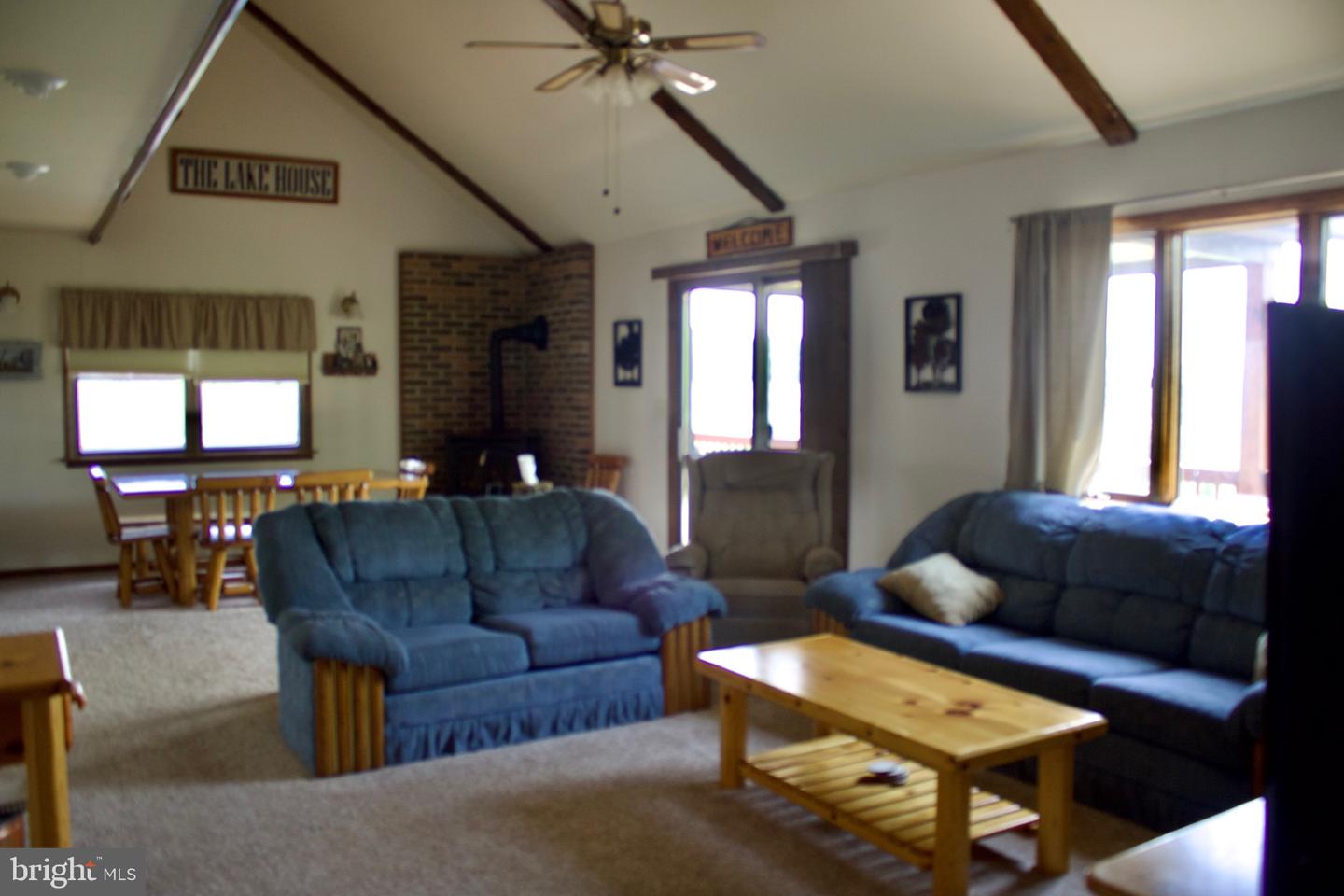 13651 Farm Ln Property Photo 5