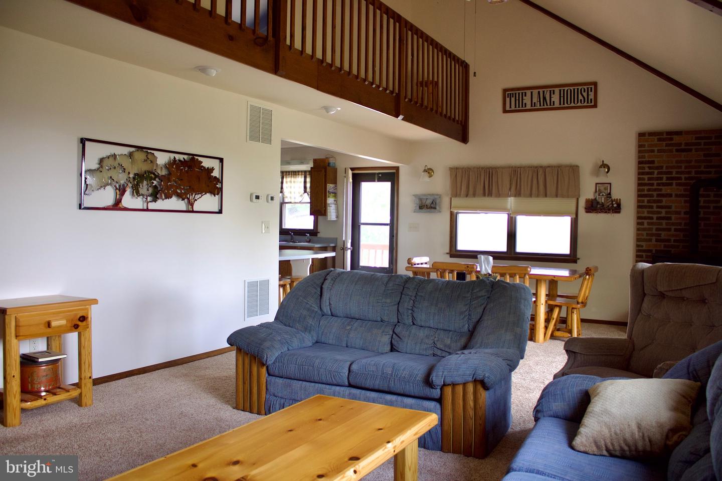 13651 Farm Ln Property Photo 6