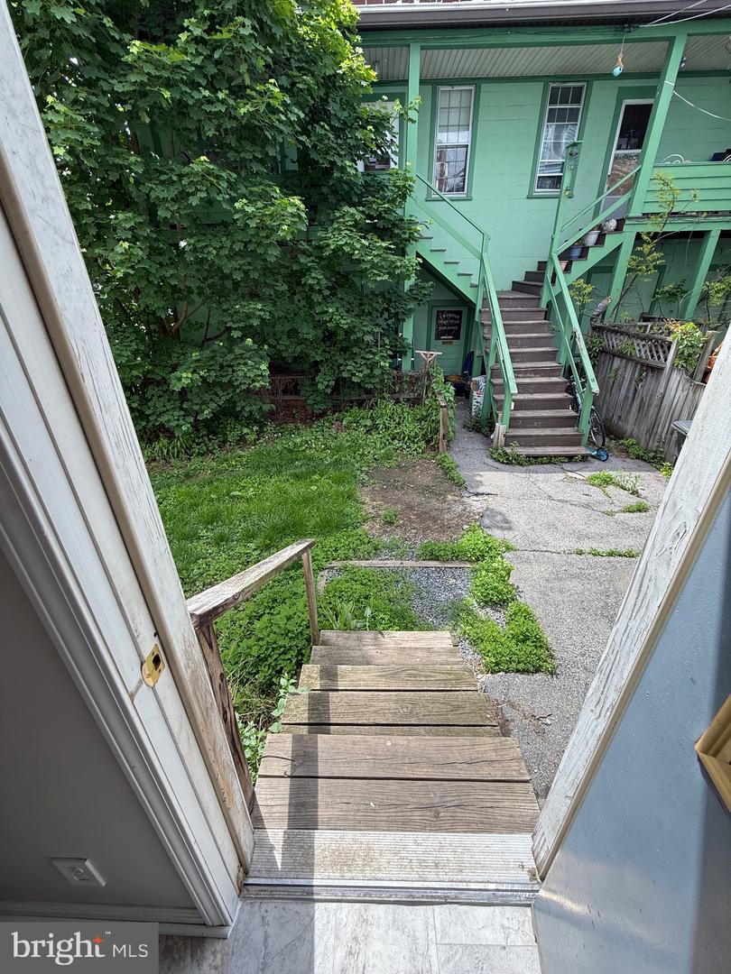 1512 Moore St Property Photo 30
