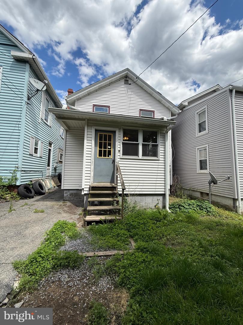 1512 Moore St Property Photo 31