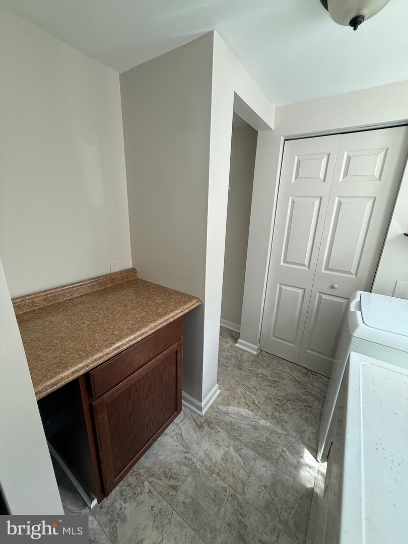1512 Moore St Property Photo 43