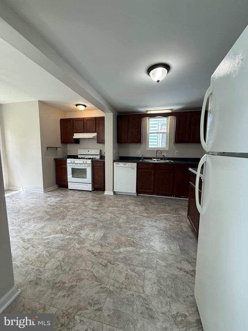 1512 Moore St Property Photo 47
