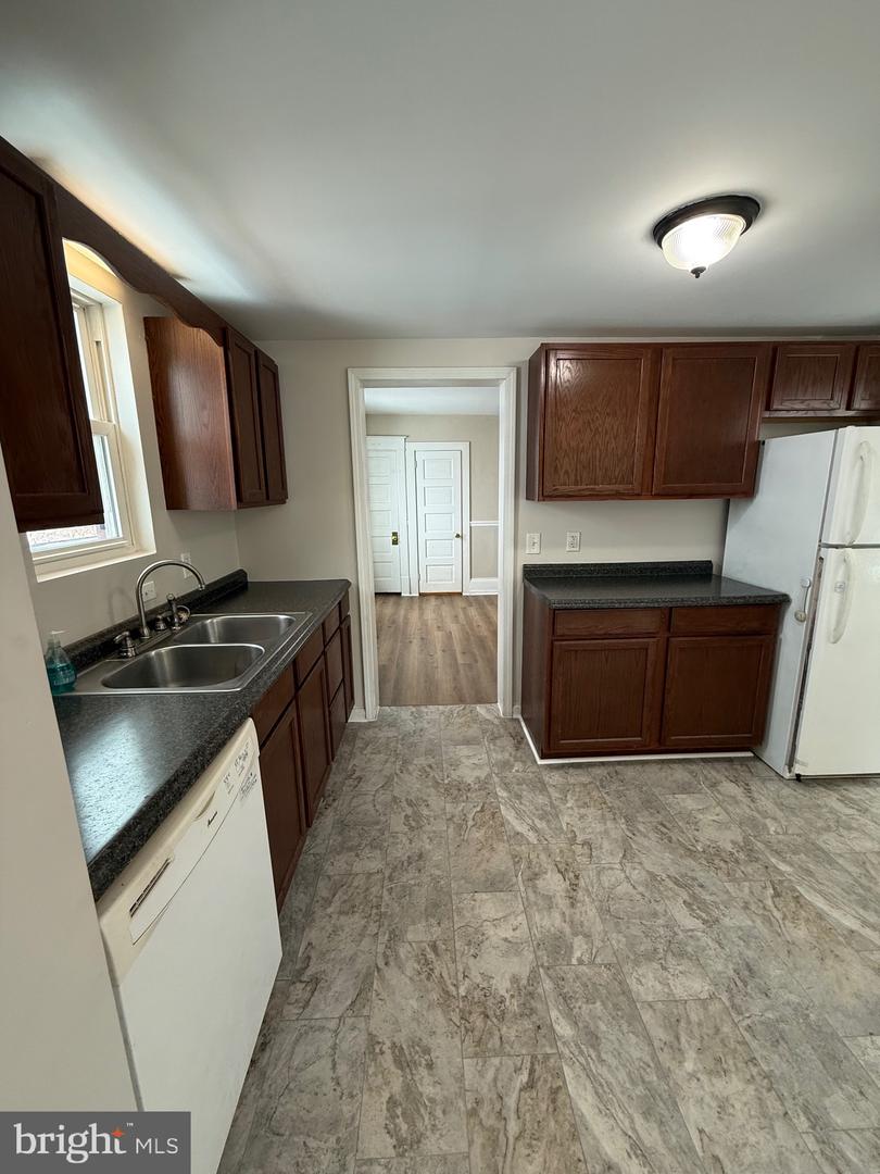 1512 Moore St Property Photo 49