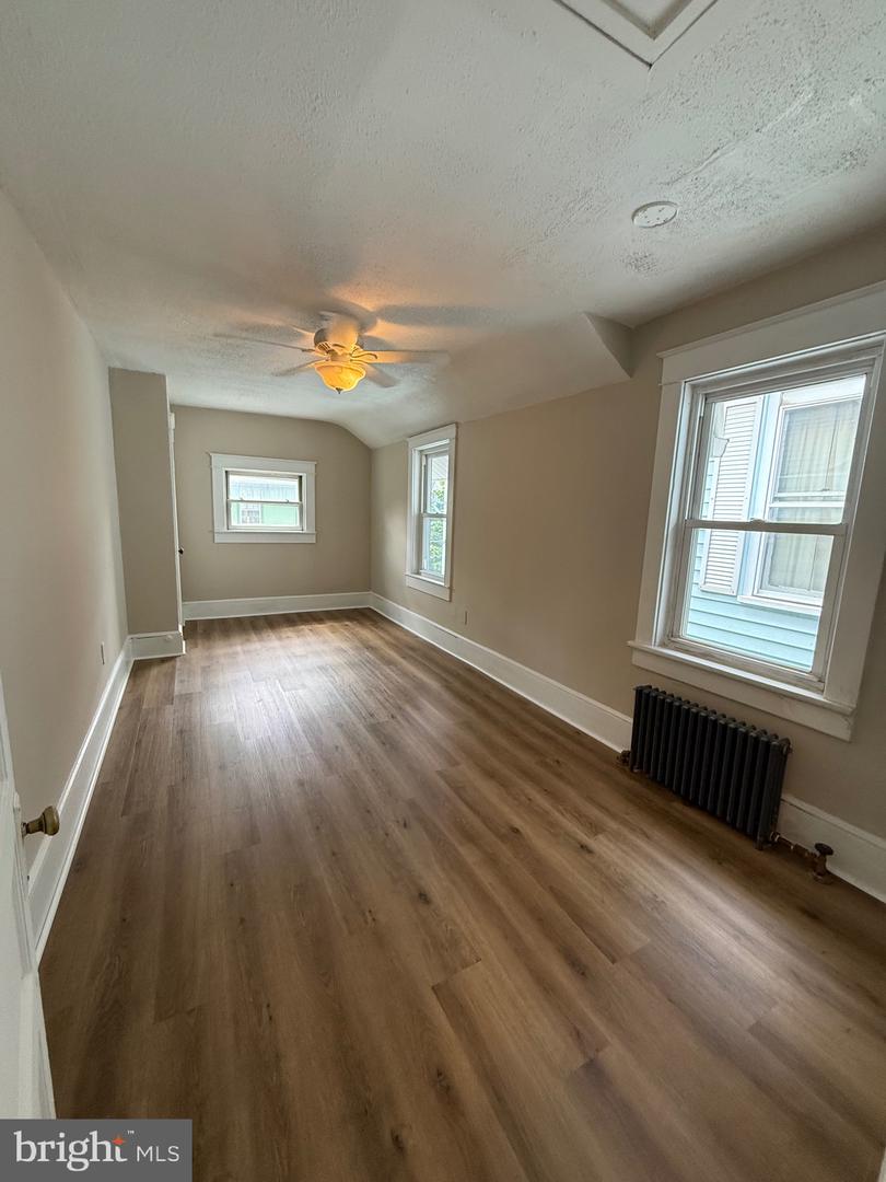 1512 Moore St Property Photo 57