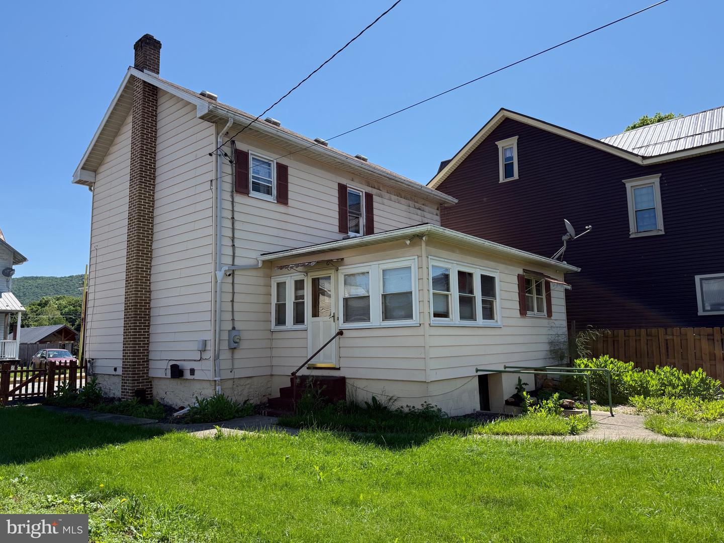 366 Ridgley St Property Photo 1