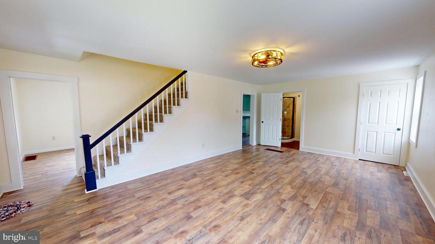 10475 Fairgrounds Rd Property Photo 12