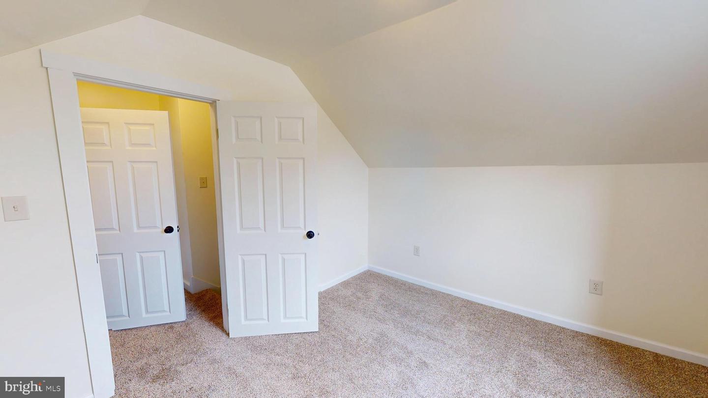 10475 Fairgrounds Rd Property Photo 21