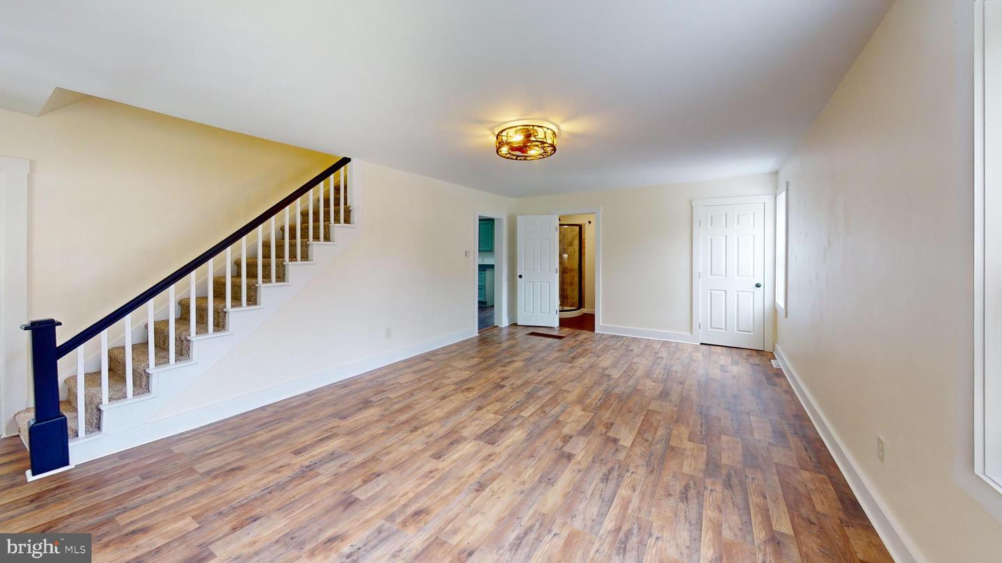 10475 Fairgrounds Rd Property Photo 25