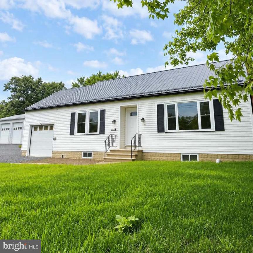 15632 Raystown Rd Property Photo 1