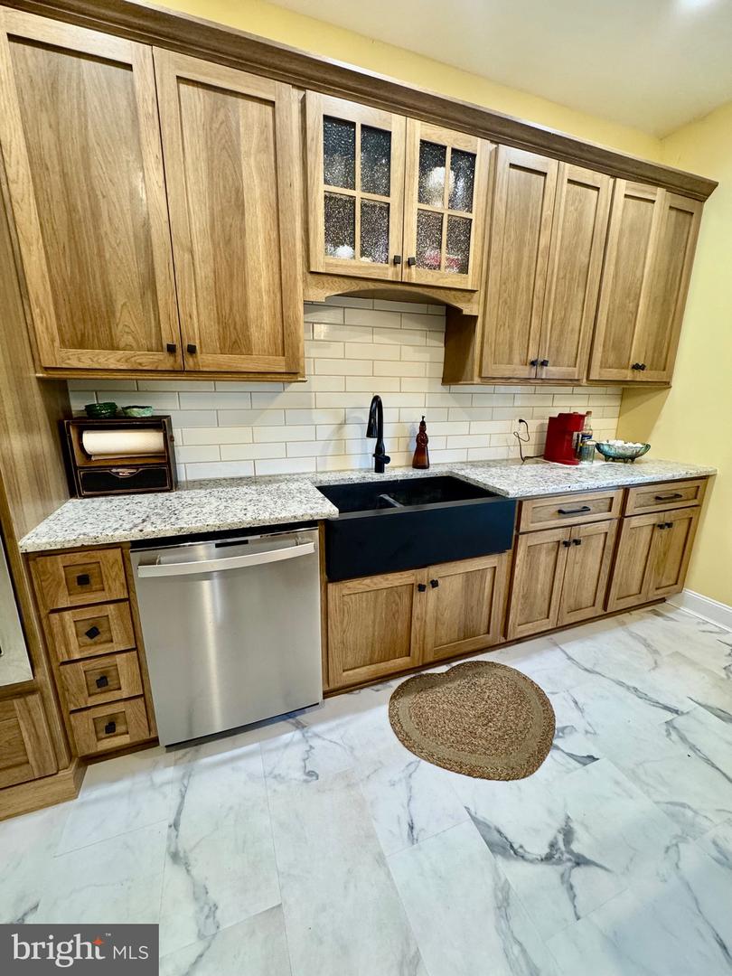 11698 Chaney Spring Rd Property Photo 32