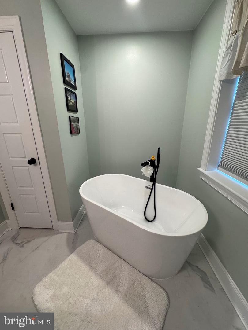 11698 Chaney Spring Rd Property Photo 44