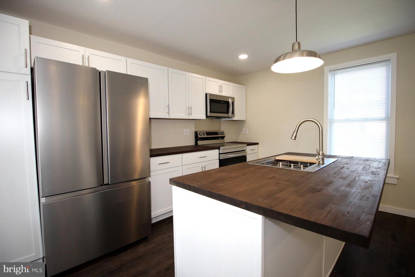 14005 Allen Property Photo 4