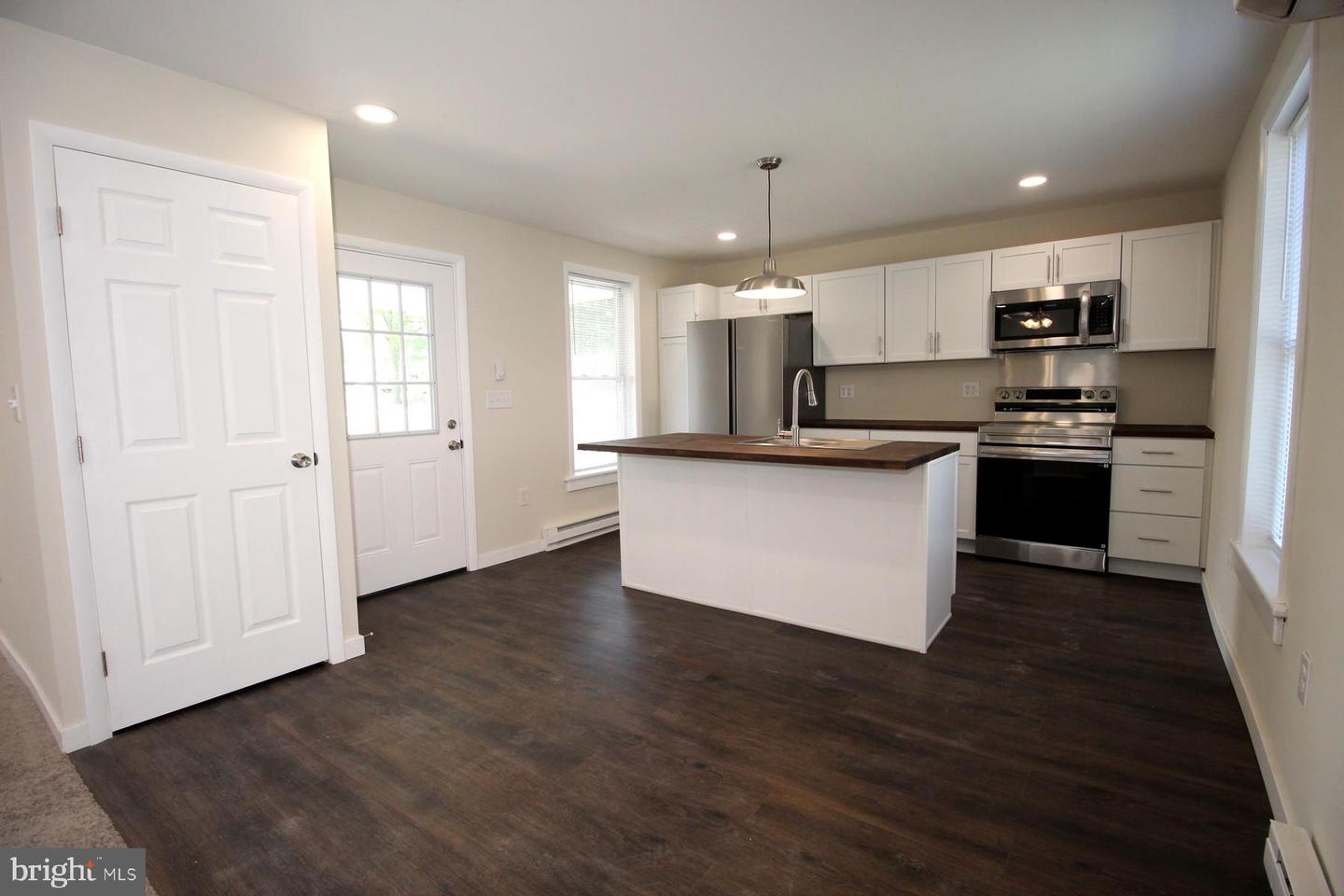14005 Allen Property Photo 5