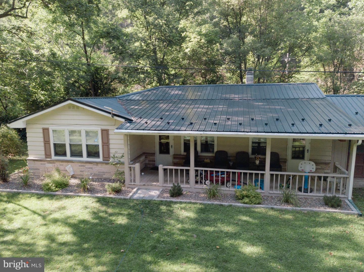 21815 Croghan Pike Property Photo 4
