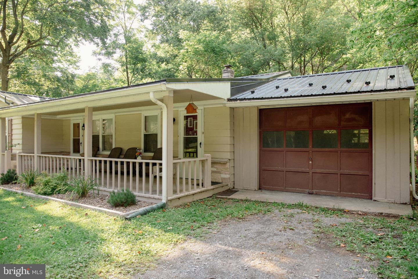21815 Croghan Pike Property Photo 11