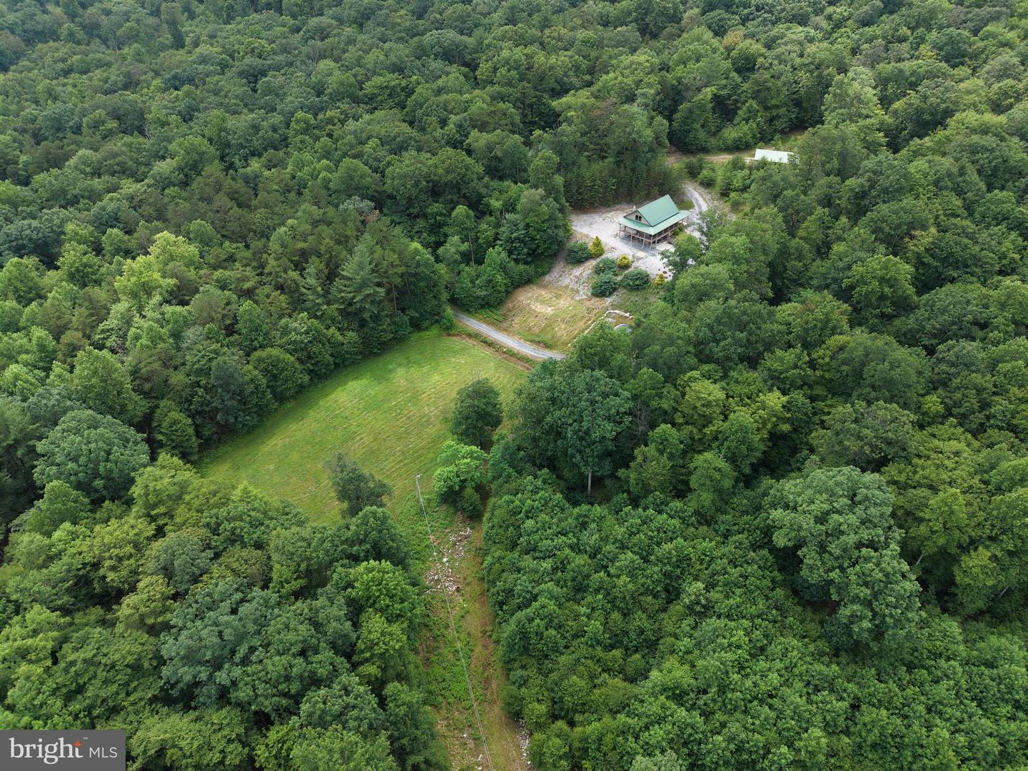 17147 Surgar Run Property Photo 10