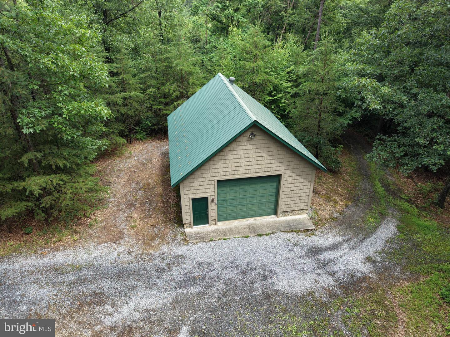 17147 Surgar Run Property Photo 23