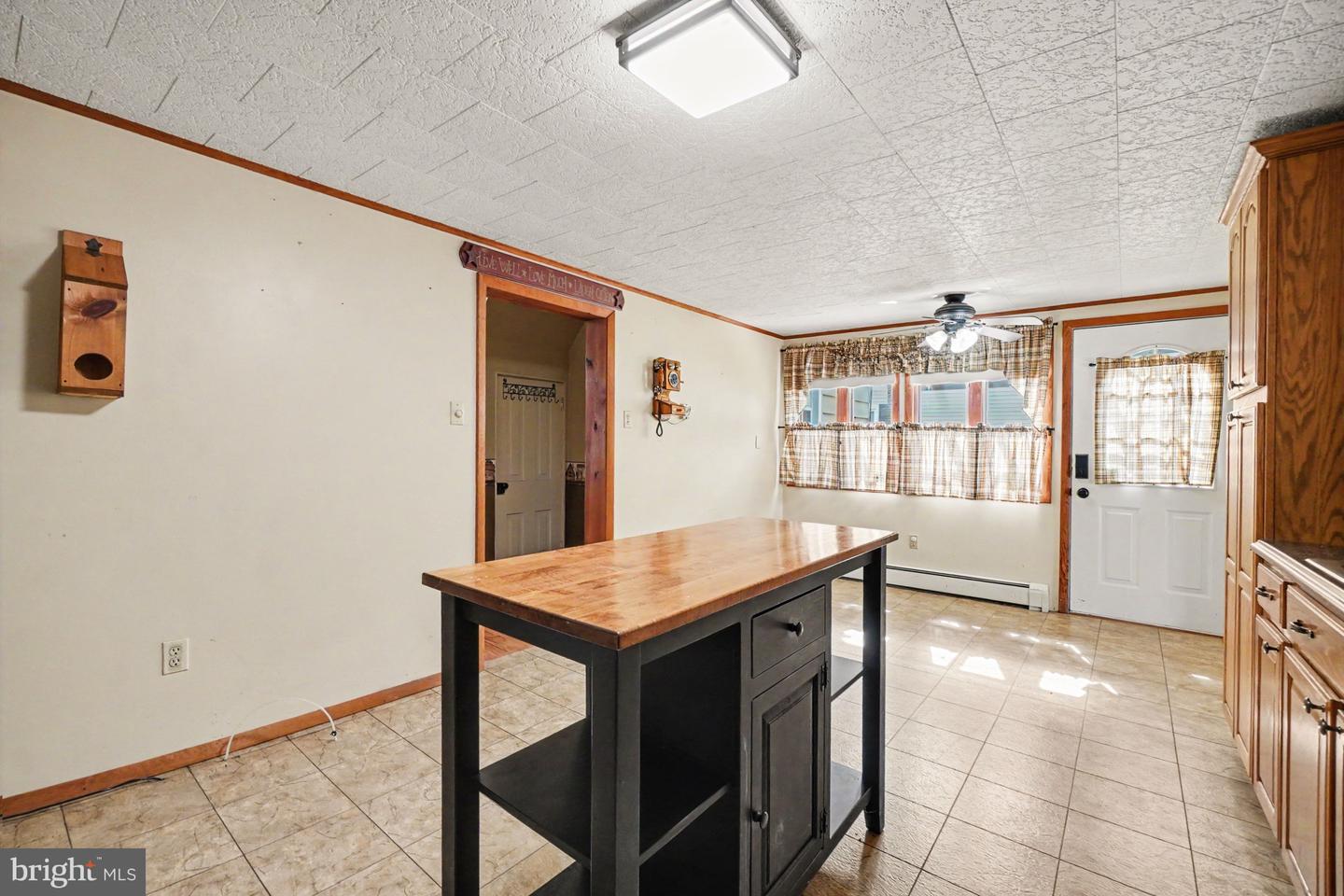 306 Ridgley St Property Photo 9
