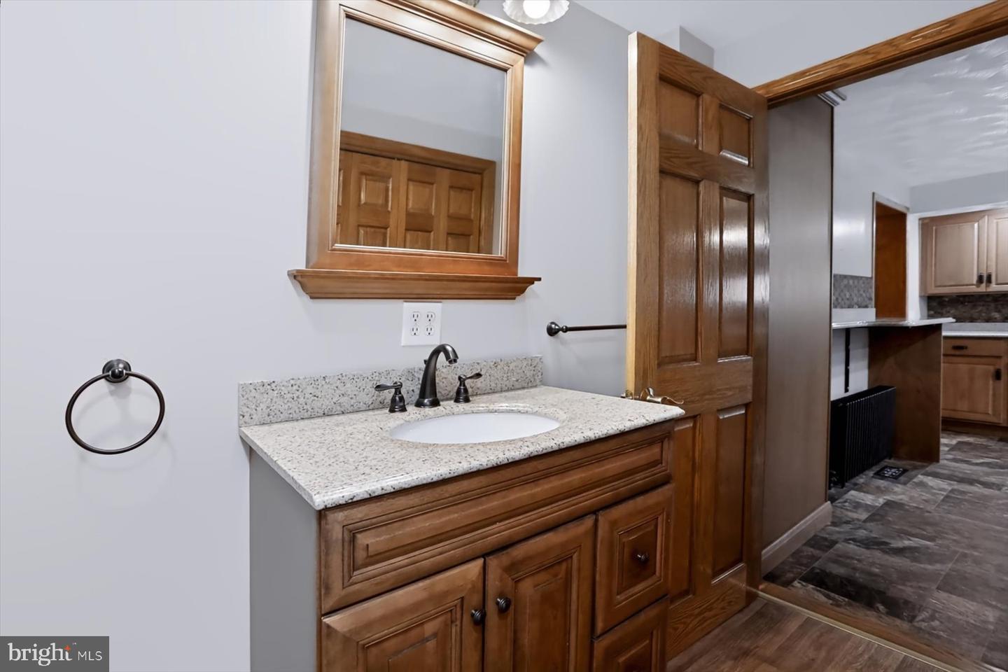 20228 2nd St Property Photo 11