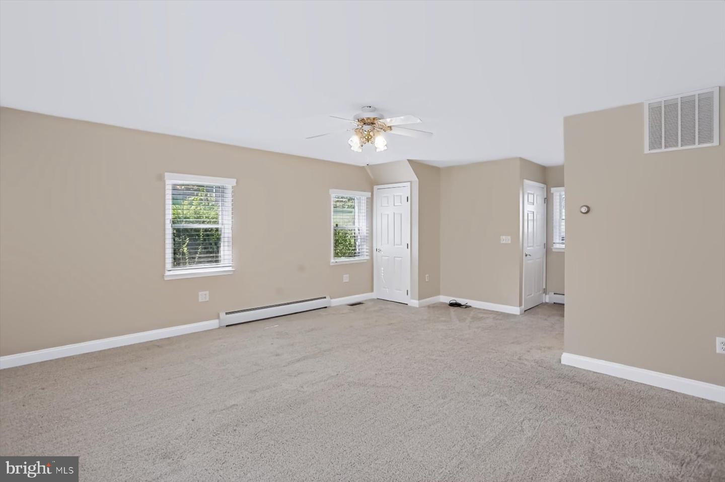 20228 2nd St Property Photo 18