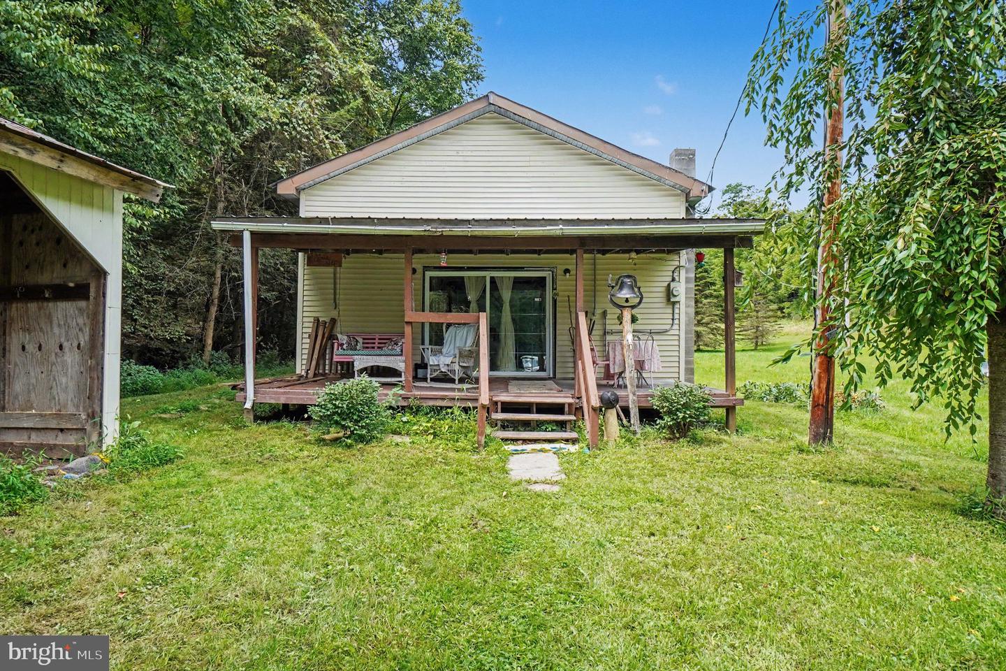 18699 Resort Rd Property Photo 1