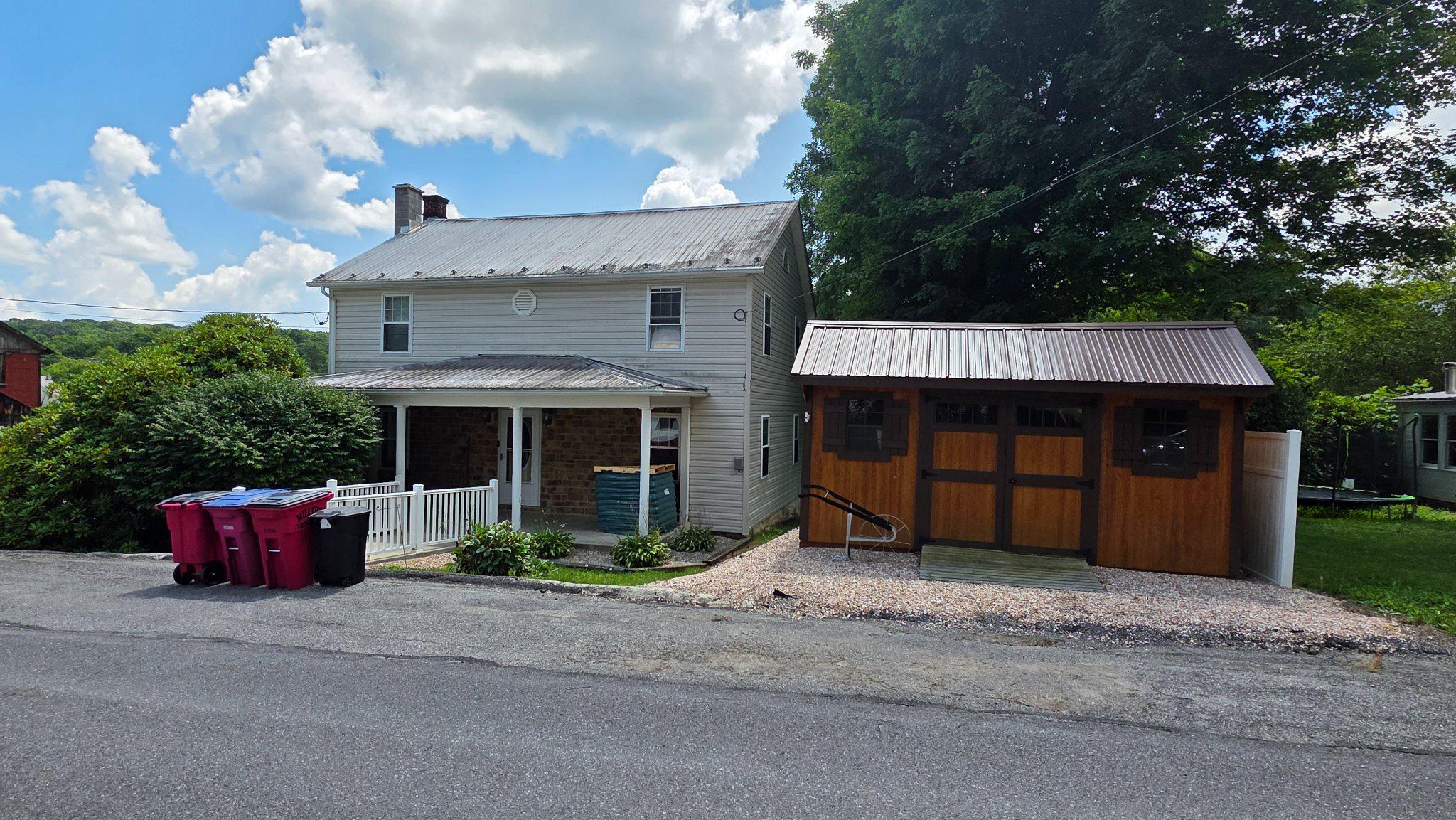 124 Church St Property Photo 1
