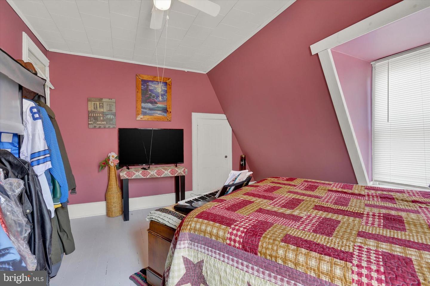 606 Ridgley St Property Photo 16
