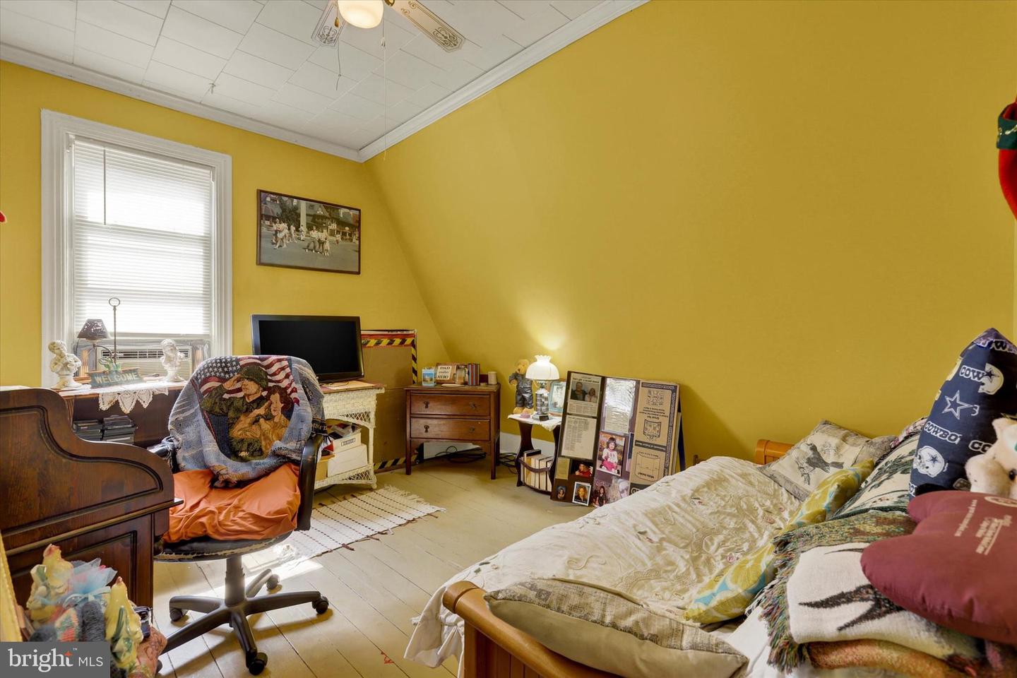 606 Ridgley St Property Photo 17