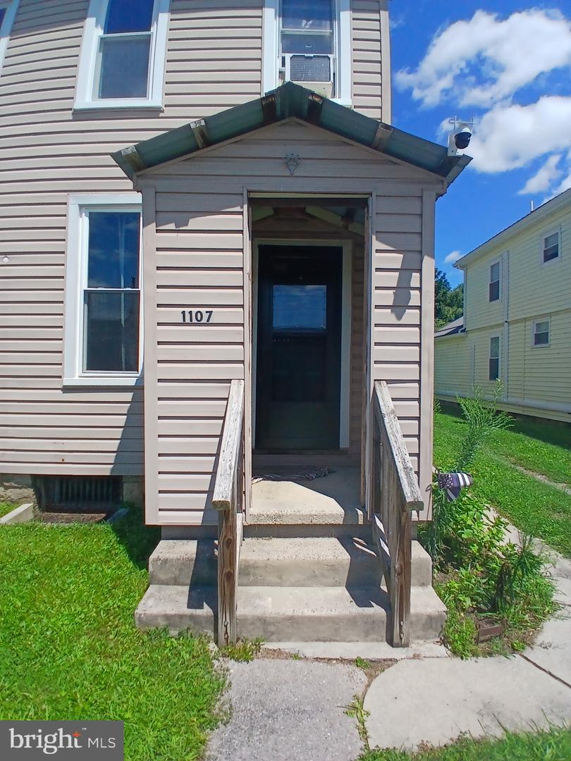 1107 Pike St Property Photo 38