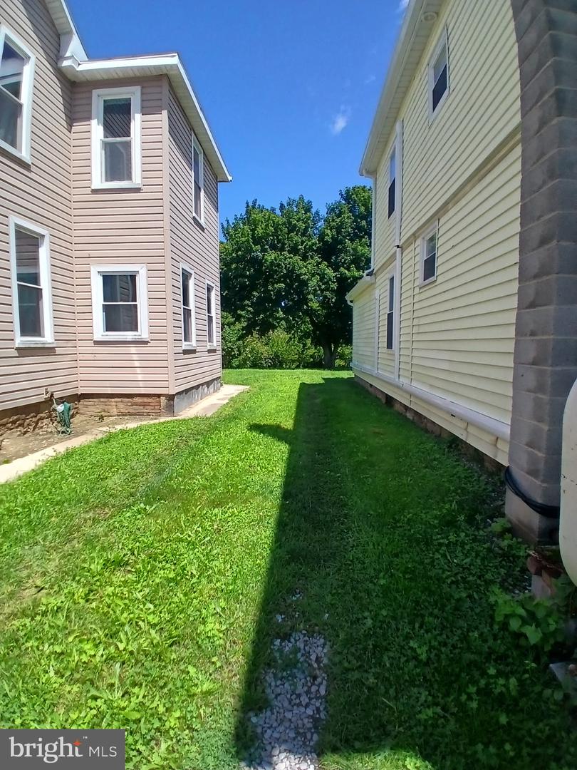 1107 Pike St Property Photo 39