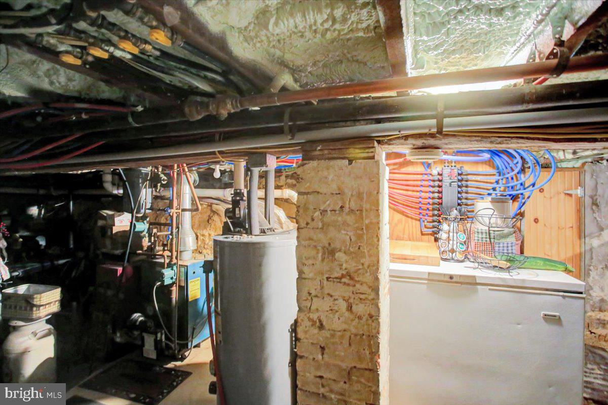 20499 Main St Property Photo 78