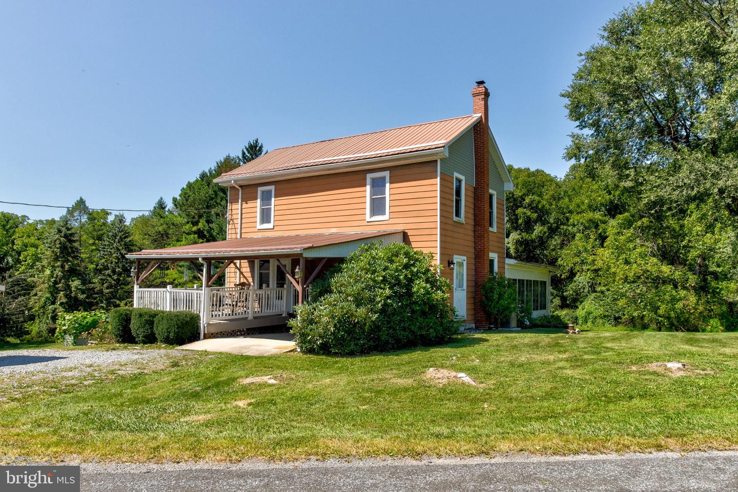 9492 Sugar Grove Rd Property Photo 1