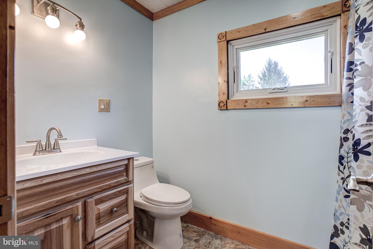 9492 Sugar Grove Rd Property Photo 18