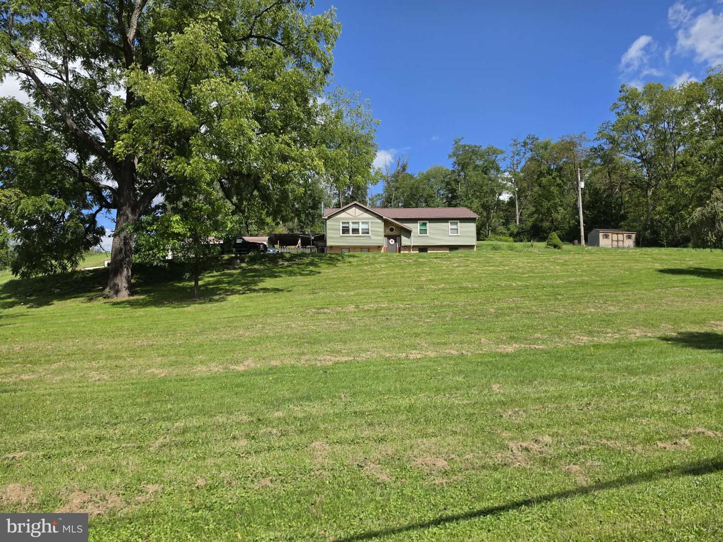 9760 Hunter Ln Property Photo 12