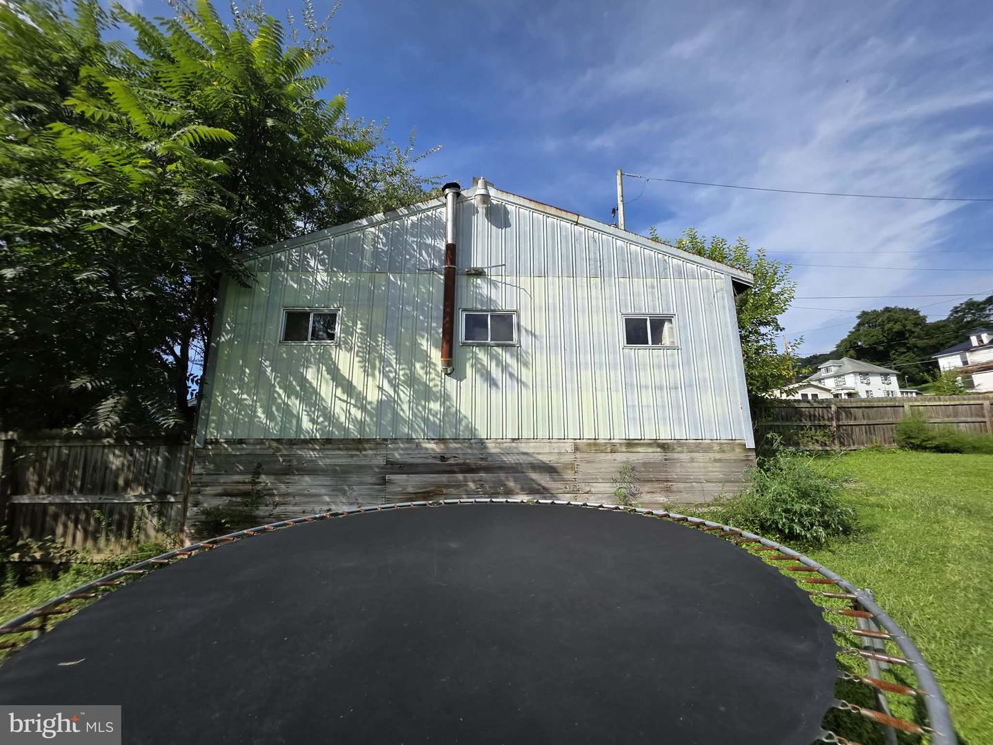 11459 Juniata Ave Property Photo 5