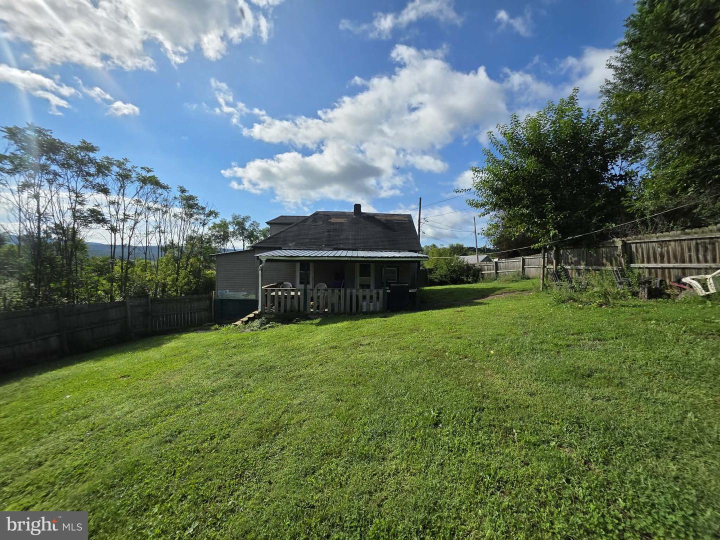 11459 Juniata Ave Property Photo 7