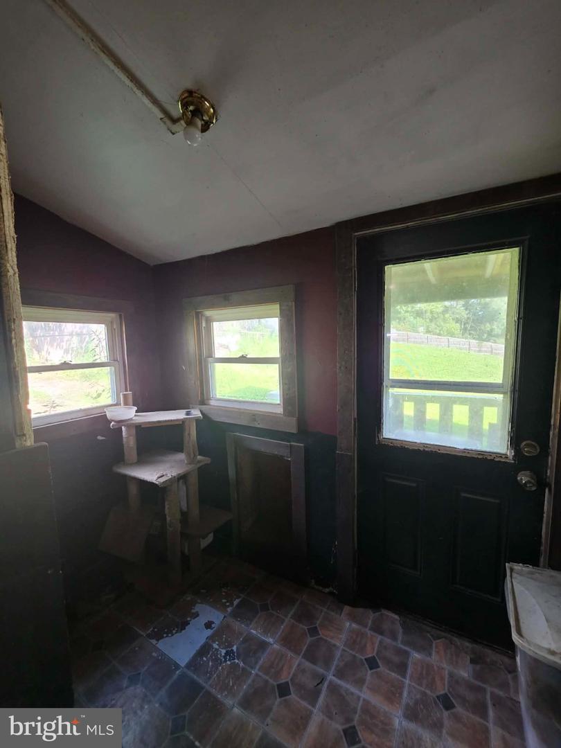 11459 Juniata Ave Property Photo 13