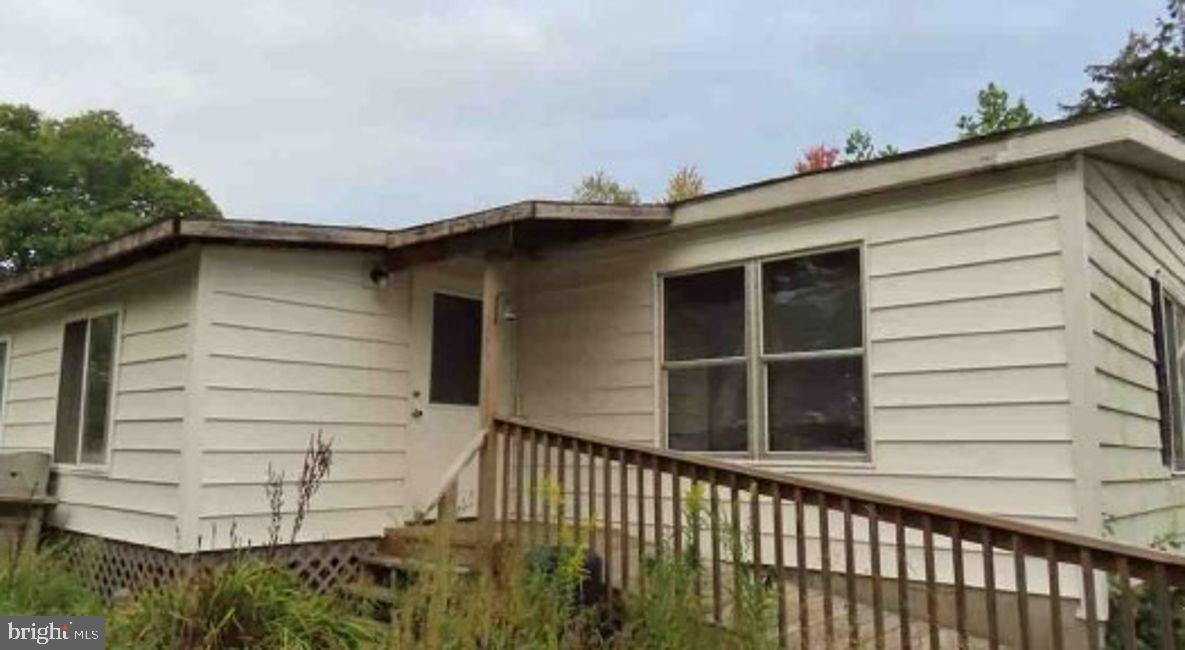 1102 Pine Ridge Property Photo 1