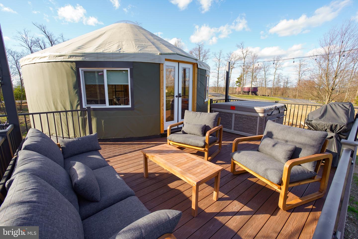 230 Yurt Ln Property Photo 20