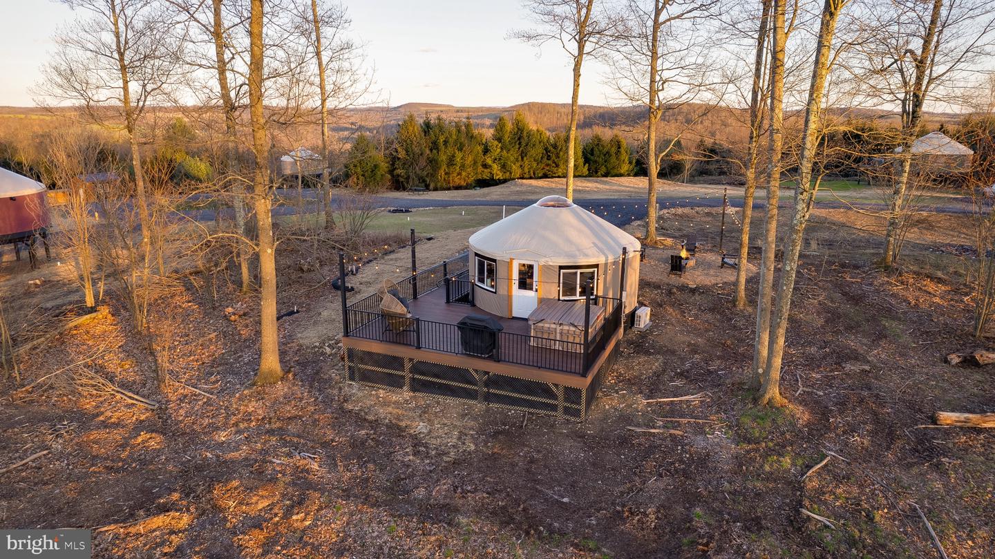 230 Yurt Ln Property Photo 33