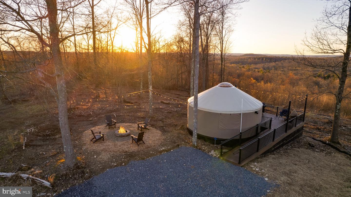 230 Yurt Ln Property Photo 34