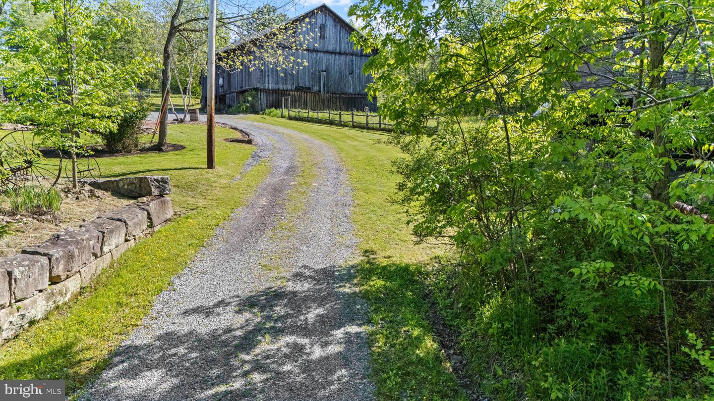 225 Honey Hollow Ranch Rd W Property Photo 19