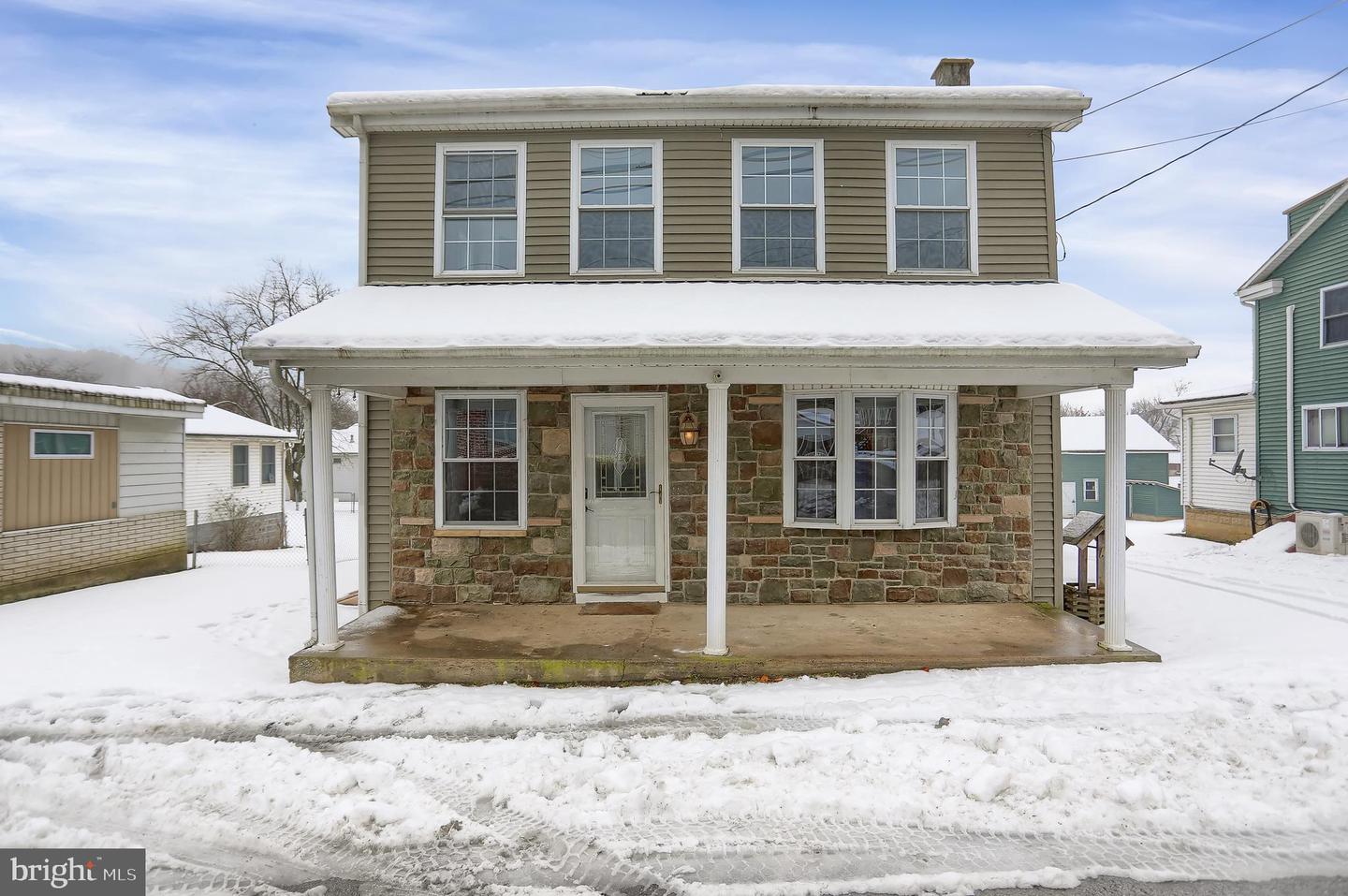 381 E Salem Rd Property Photo