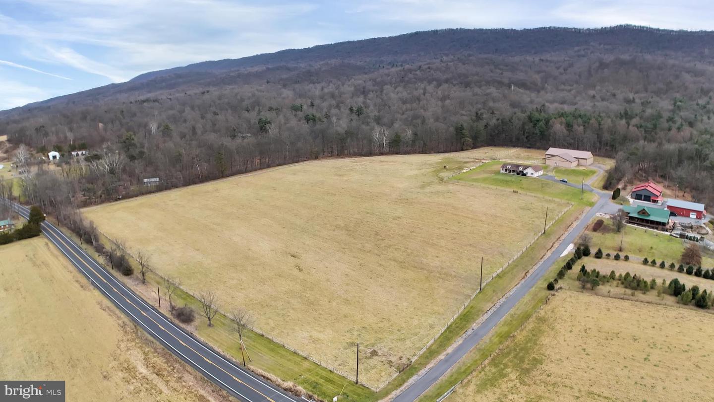 133 Black Bear Ln Property Photo