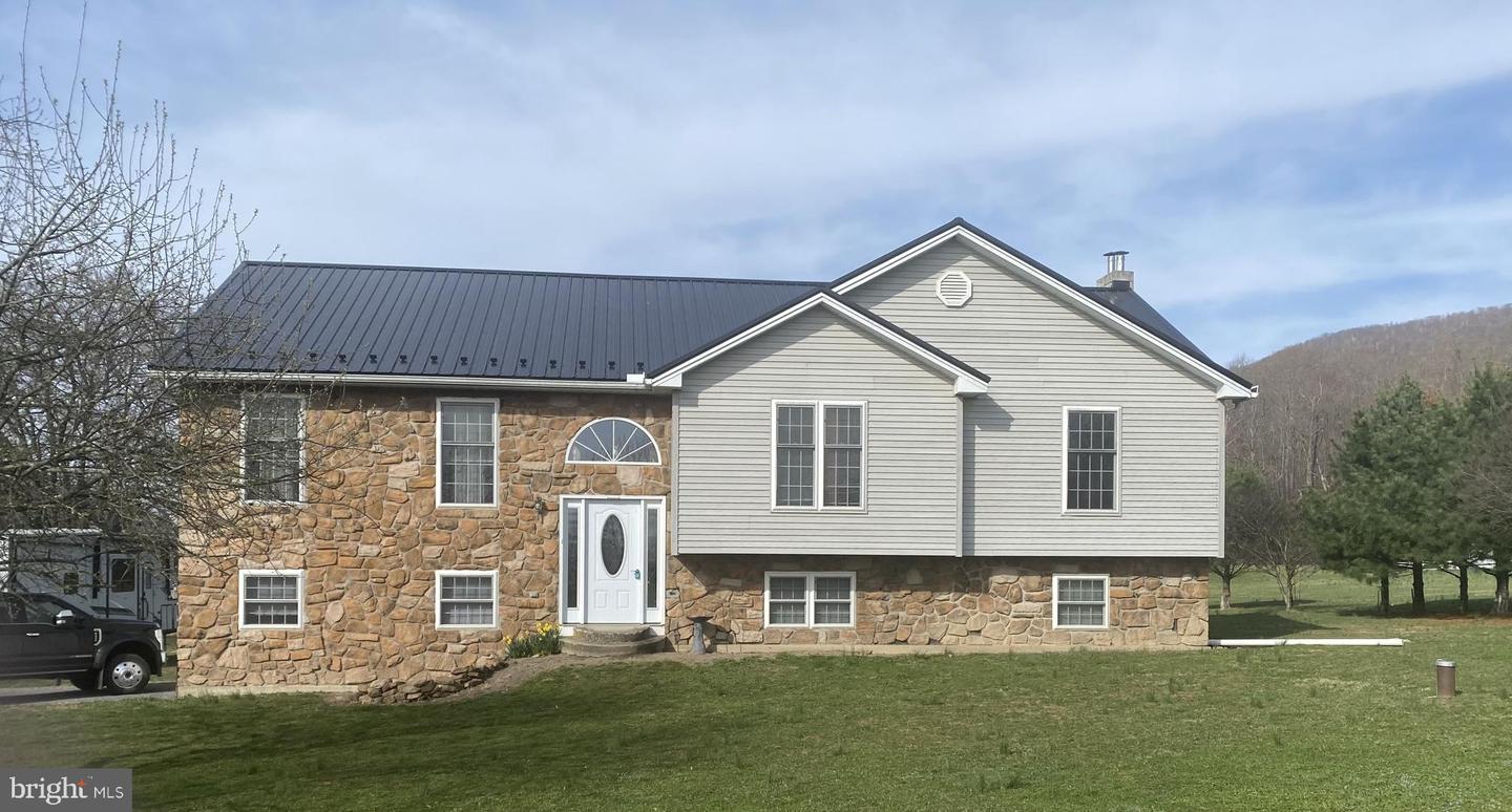 43 Maple Road Property Photo