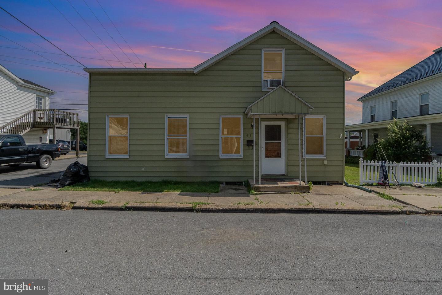 414 Orange St Property Photo 1
