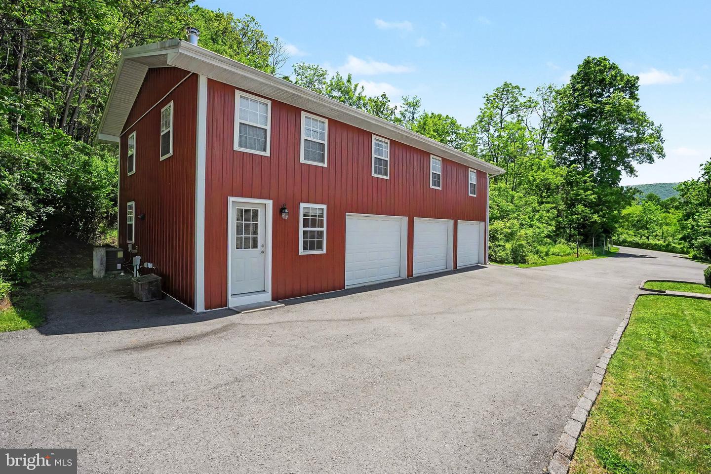 1339 Spruce Hill Rd Property Photo 26