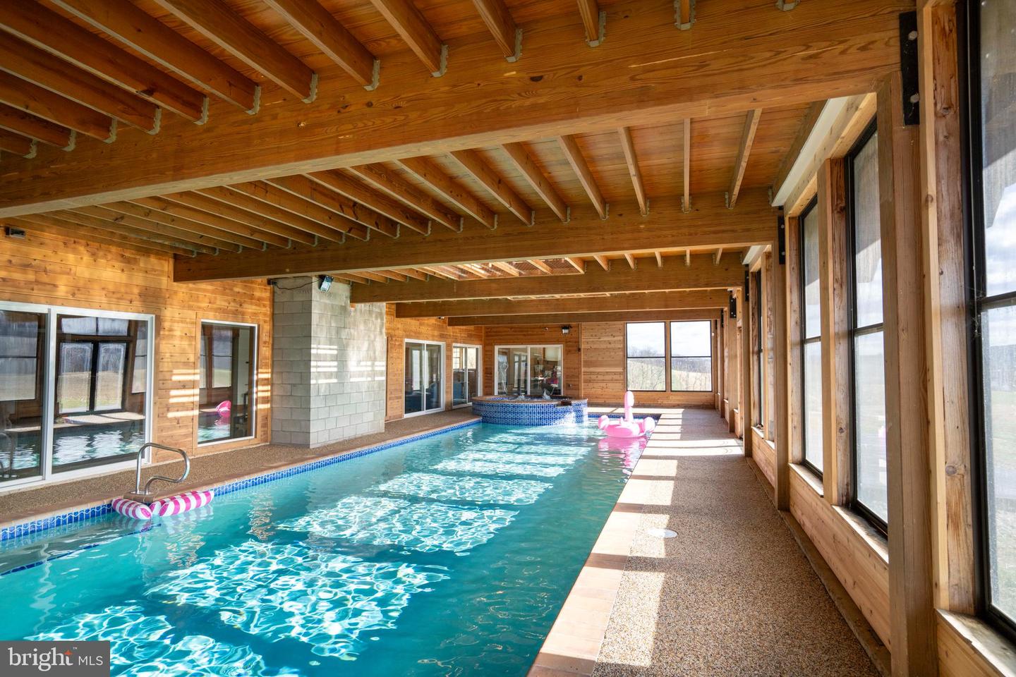 600 Property Photo 7