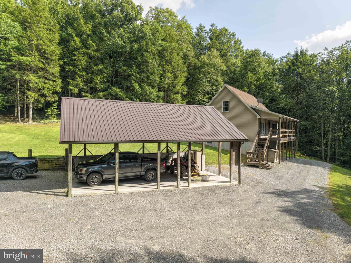 418 Dimmsville Rd Property Photo 6