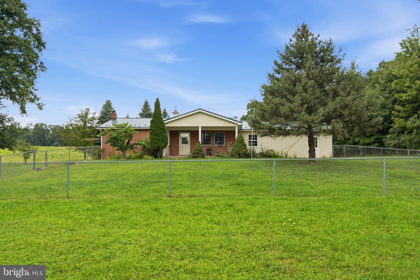 1847 Vanormer Rd Property Photo 1